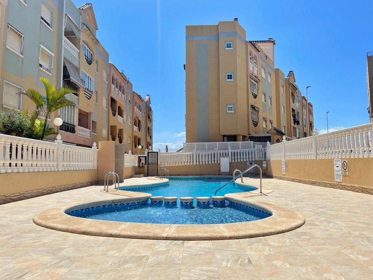 El Papagayo Apartment 2 Mins Walking To The Beach トレビエハ エクステリア 写真