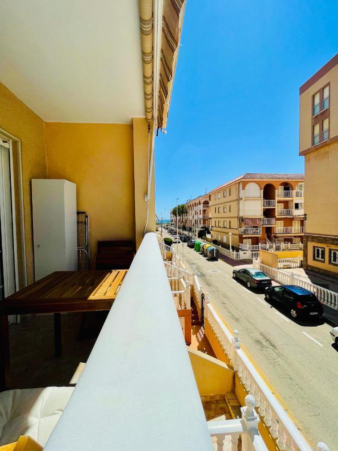 El Papagayo Apartment 2 Mins Walking To The Beach トレビエハ エクステリア 写真
